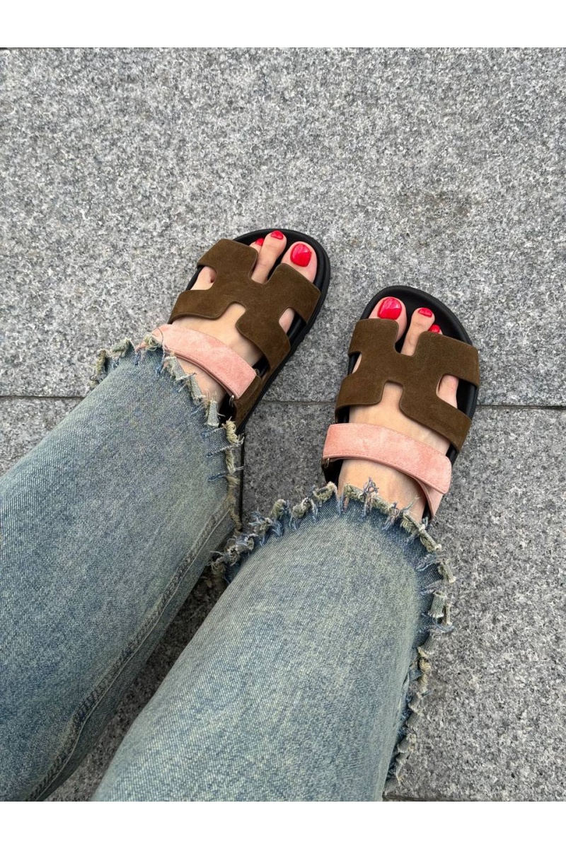 Hermes Женские замшевые сандалии Chypre - Brown / Pink