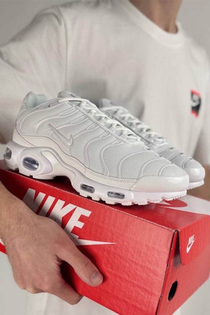 Nike Кроссовки AM Plus "Triple White"