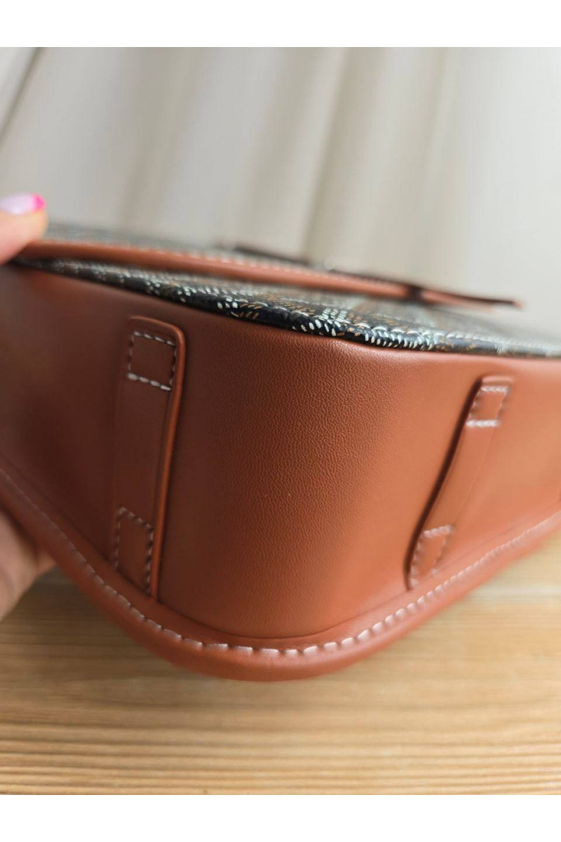 Designer Clothing Кожаная сумка Goyard Belvedere MM 27x21 см