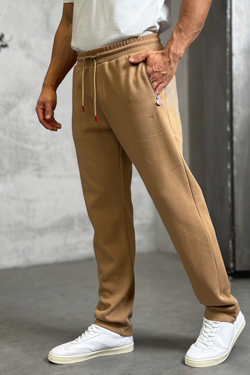 Kiton Спортивные штаны бежевого цвета