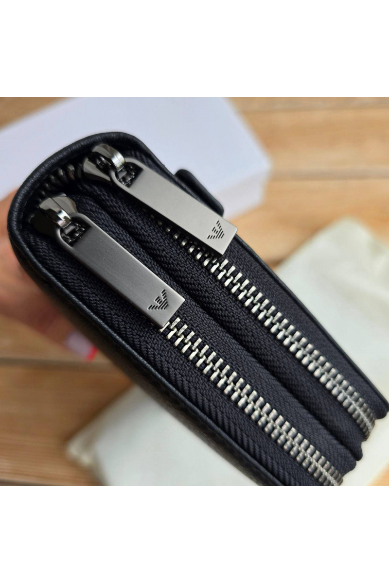 Emporio Armani EA7 Кожаное чёрное портмоне 21x12 см
