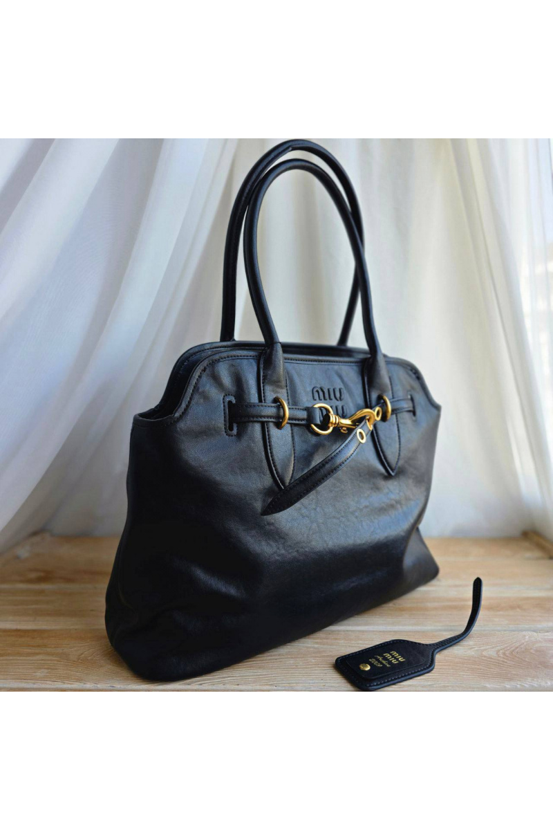 MIU MIU Женская кожаная сумка Aventure nappa 42x29 см - Black