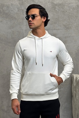 Мужское худи белого цвета 