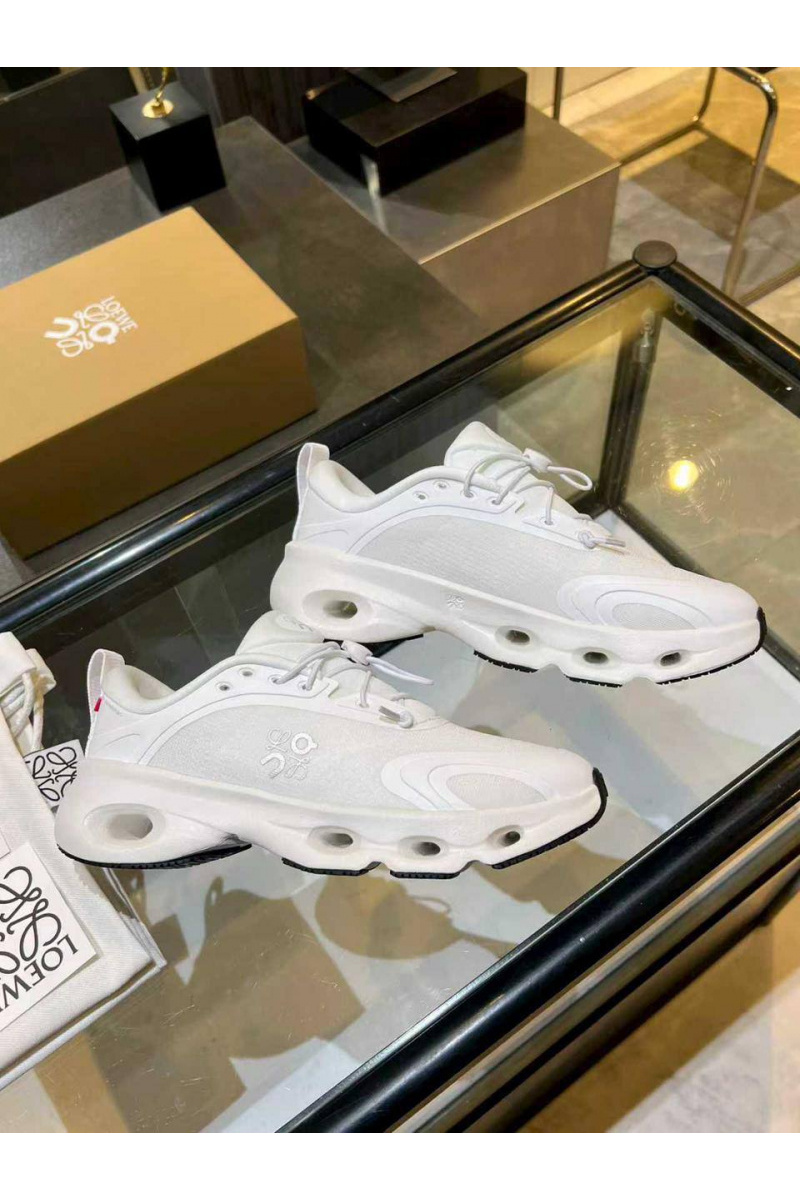 Loewe Женские кроссовки On Cloudsolo premium