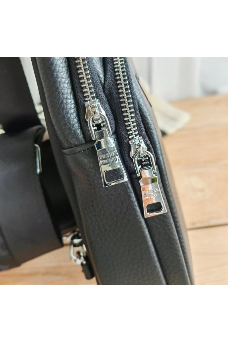Prada Брендовая сумка Sling 27x15 см - Black