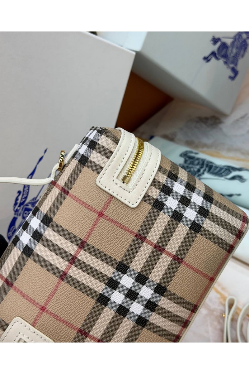 Burberry Кожаная сумка Check Vanity premium 19.5x15x8 см