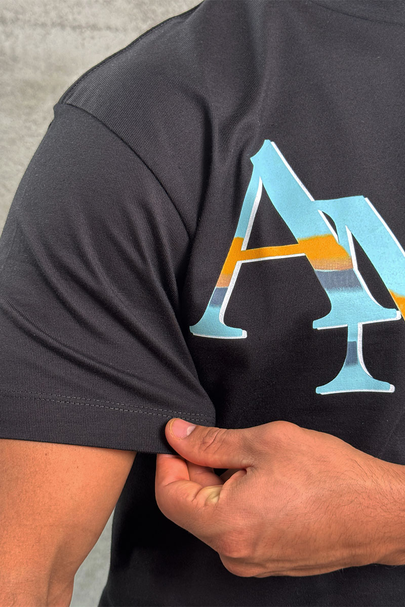 Amiri Футболка чёрного цвета staggered logo 