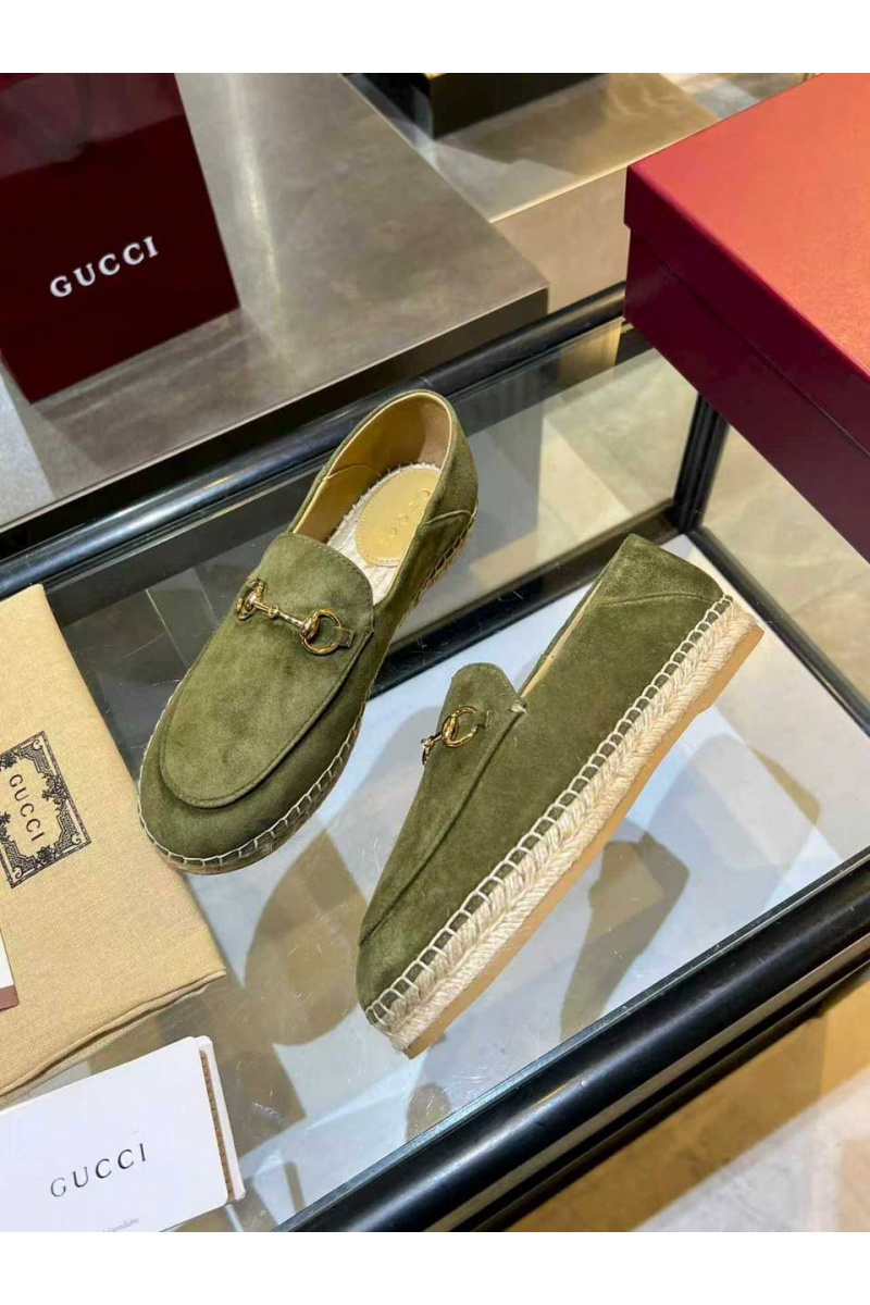 Gucci Женские замшевые лоферы GG Horsebit premium