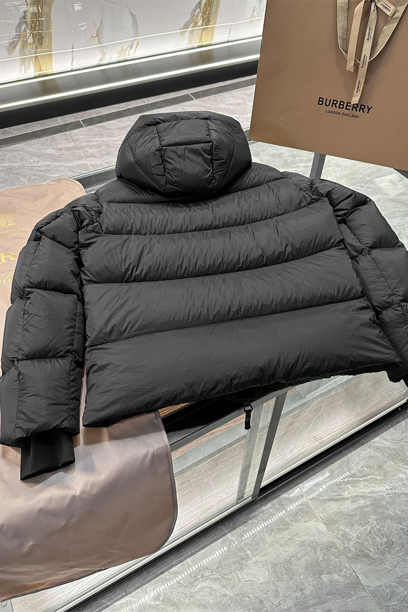 Burberry Мужской чёрный пуховик logo-patch