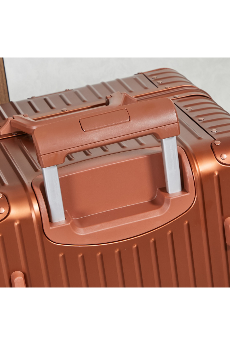 Rimowa Чемодан Aluminum L Premium 76x50x27 см