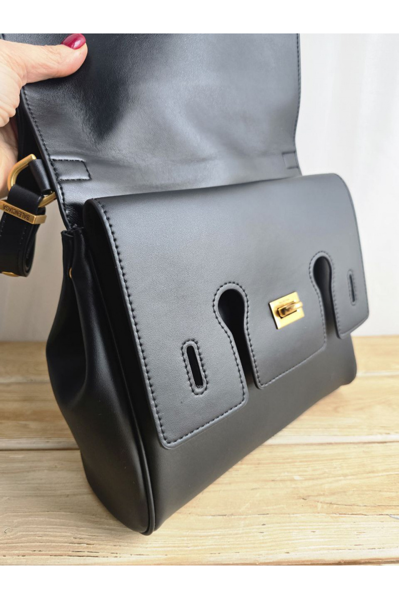 Balenciaga Кожаная сумка 23x20 см