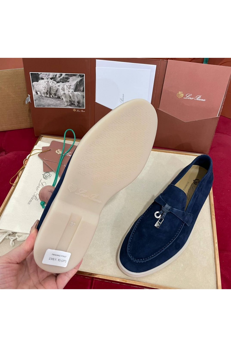 Loro Piana Женские замшевые лоферы Summer Charms Walk premium