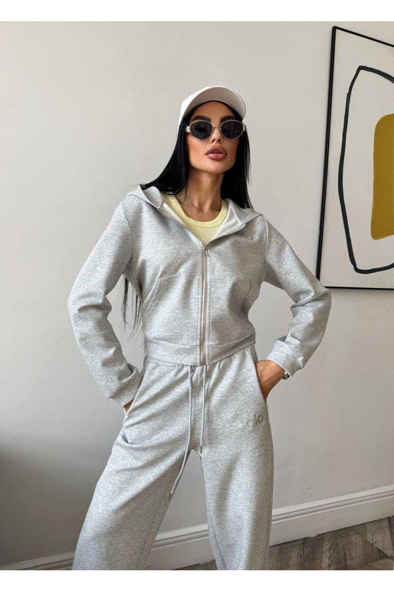 Designer Clothing Женский серый костюм Alo premium