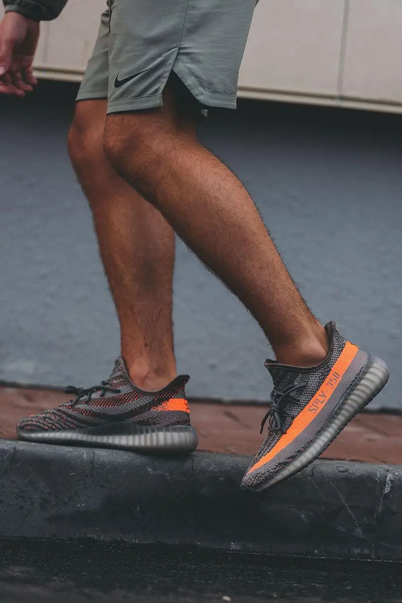 Adidas Кроссовки Yeezy Boost 350 v2 "Beluga" Premium