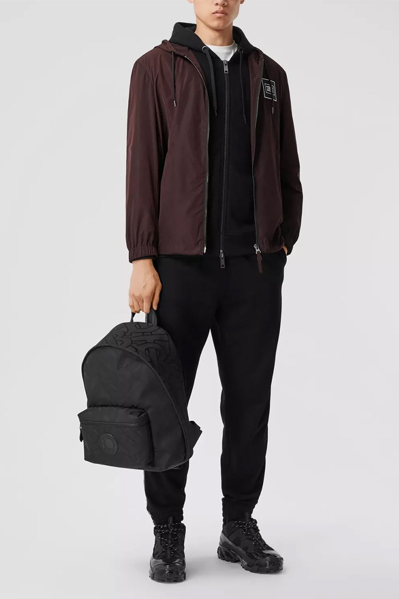 Burberry Текстильный рюкзак Monogram Jacquard 40x30 см