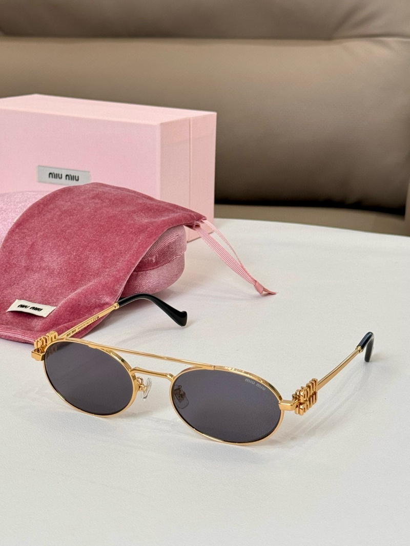 MIU MIU Женские солнцезащитные очки  Oval