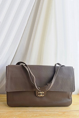 Кожаная сумка Maxi Flap 38x23 см