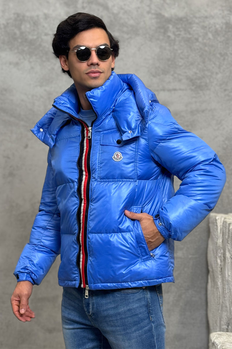 Moncler Пуховик голубого цвета Montbeliard
