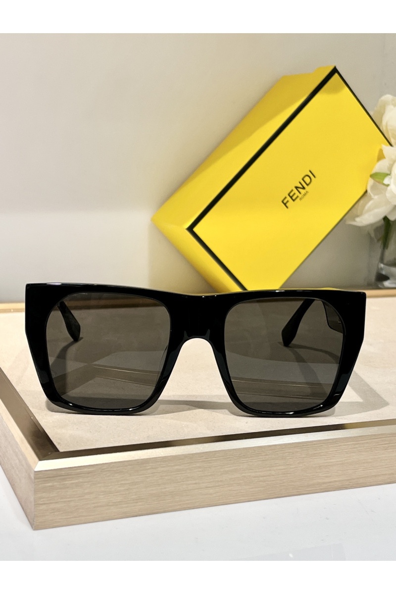 Fendi Солнцезащитные очки Baguette