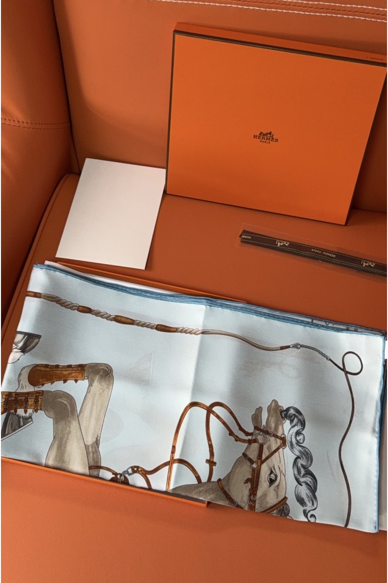 Hermes Платок Grand Galop premium 88x88 см