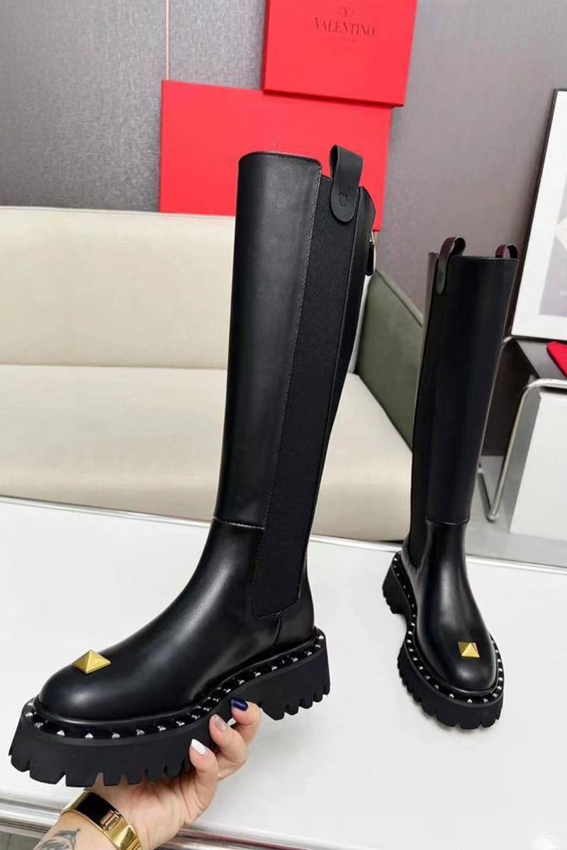 Valentino Женские кожаные сапоги с матовым эффектом 