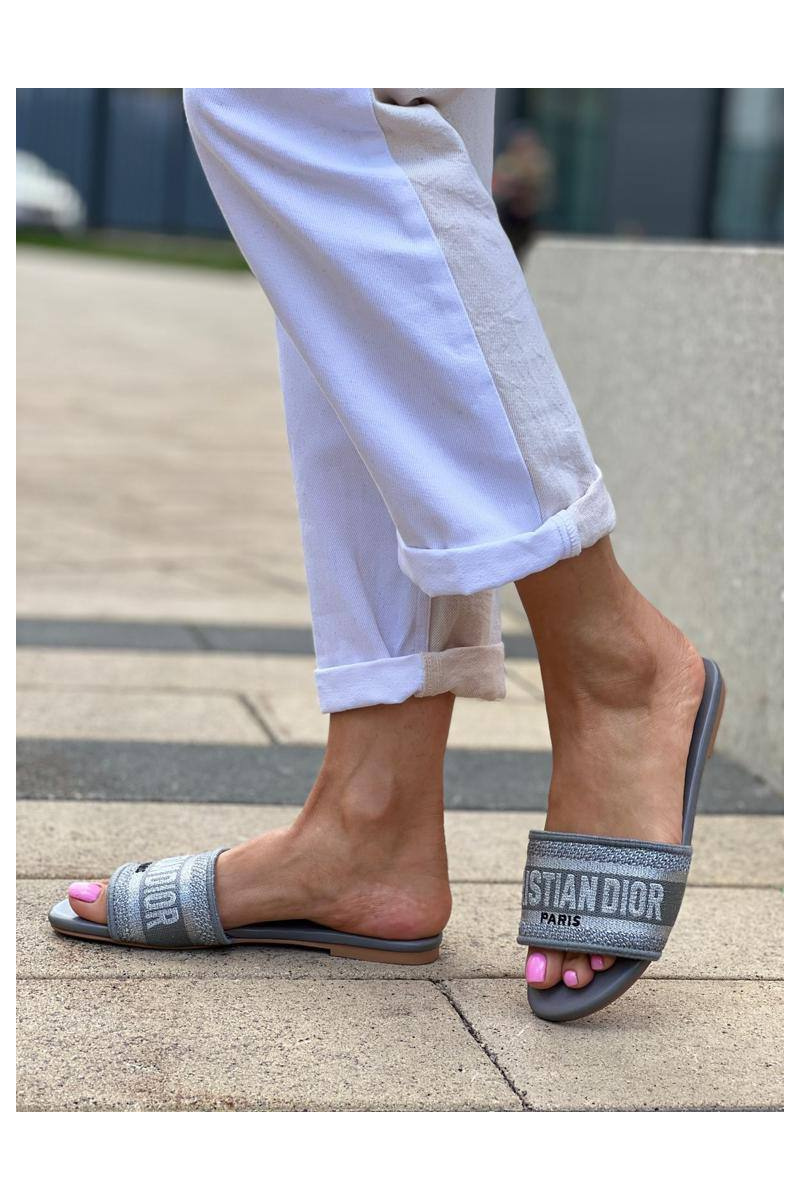 Dior Женские шлепанцы Dway Slide Embroidered Cotton