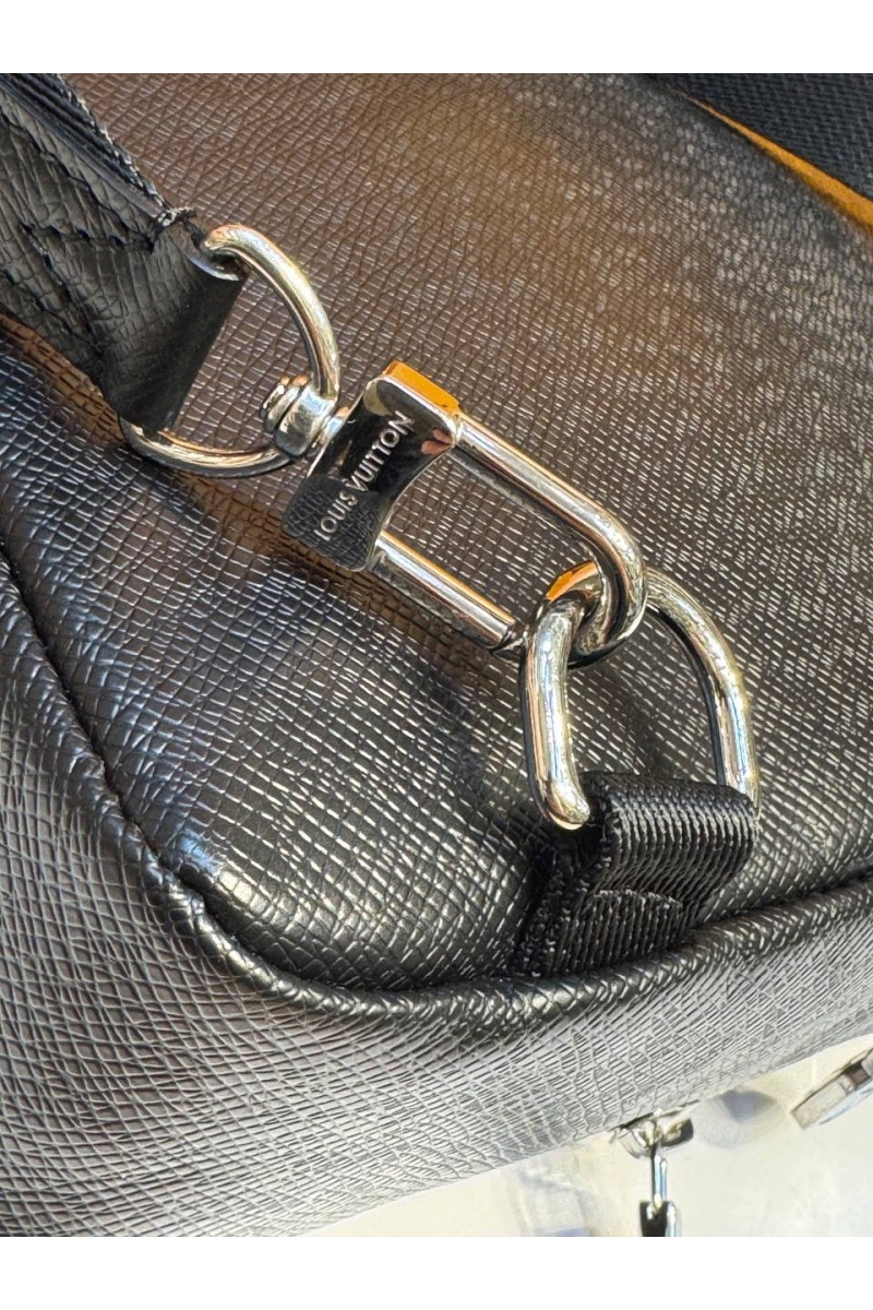 Lоuis Vuittоn Кожаная сумка Avenue Sling premium 30x20x10 см
