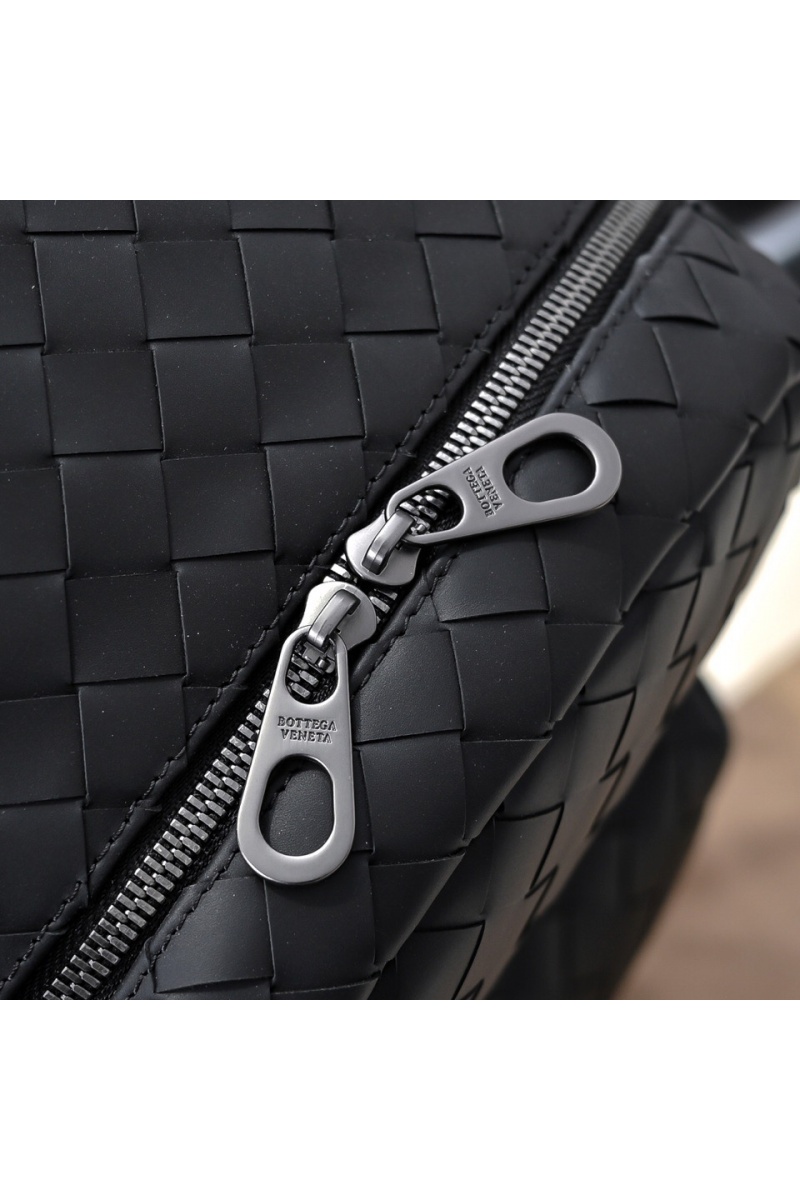 Bottega Veneta Кожаный рюкзак Premium 43x33x15 см