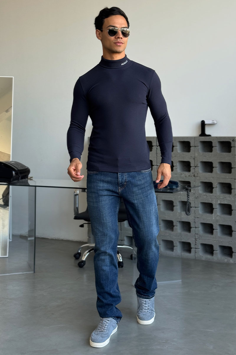 Moncler Утеплённая водолазка тёмно-синего цвета 