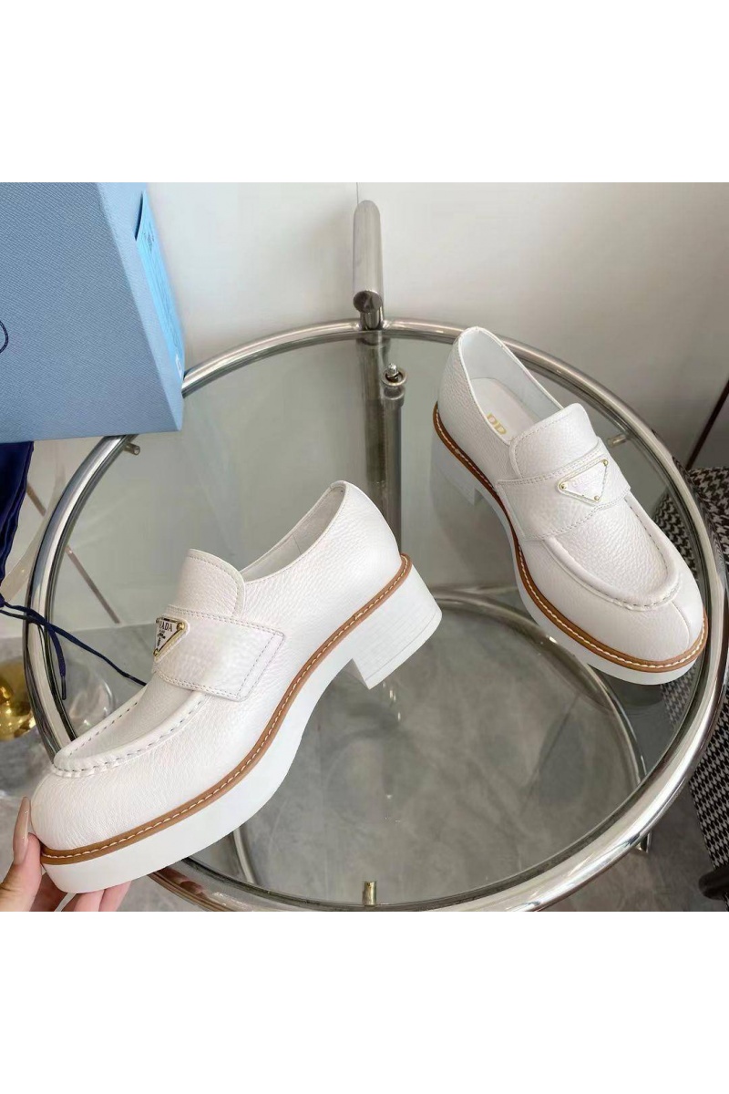 Prada Женские кожаные лоферы Premium - White