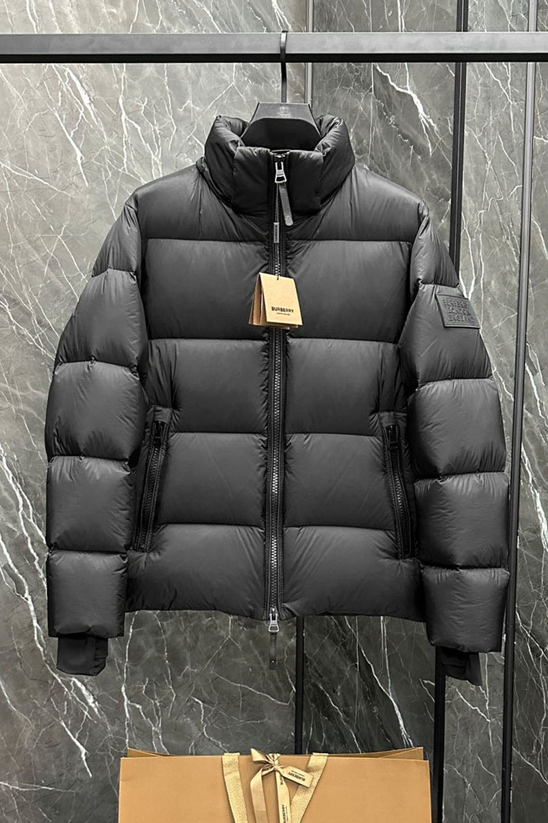 Burberry Мужской чёрный пуховик logo-patch