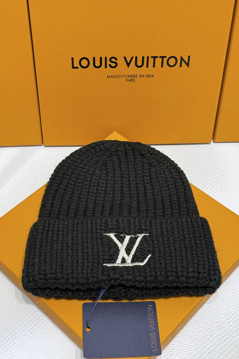 Lоuis Vuittоn Шапка logo-embroidered - Black