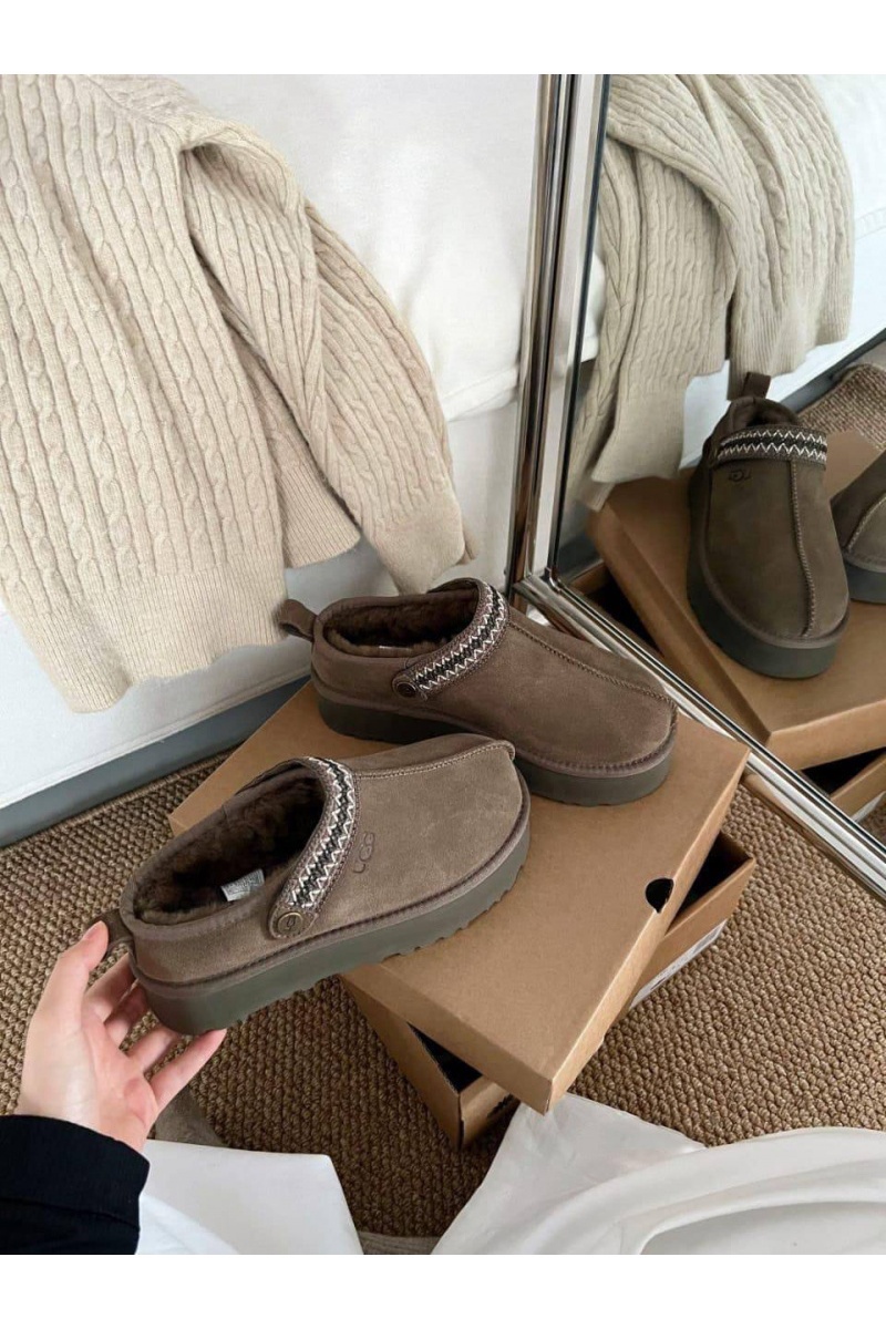 UGG Замшевые женские слиперы с мехом Lanah