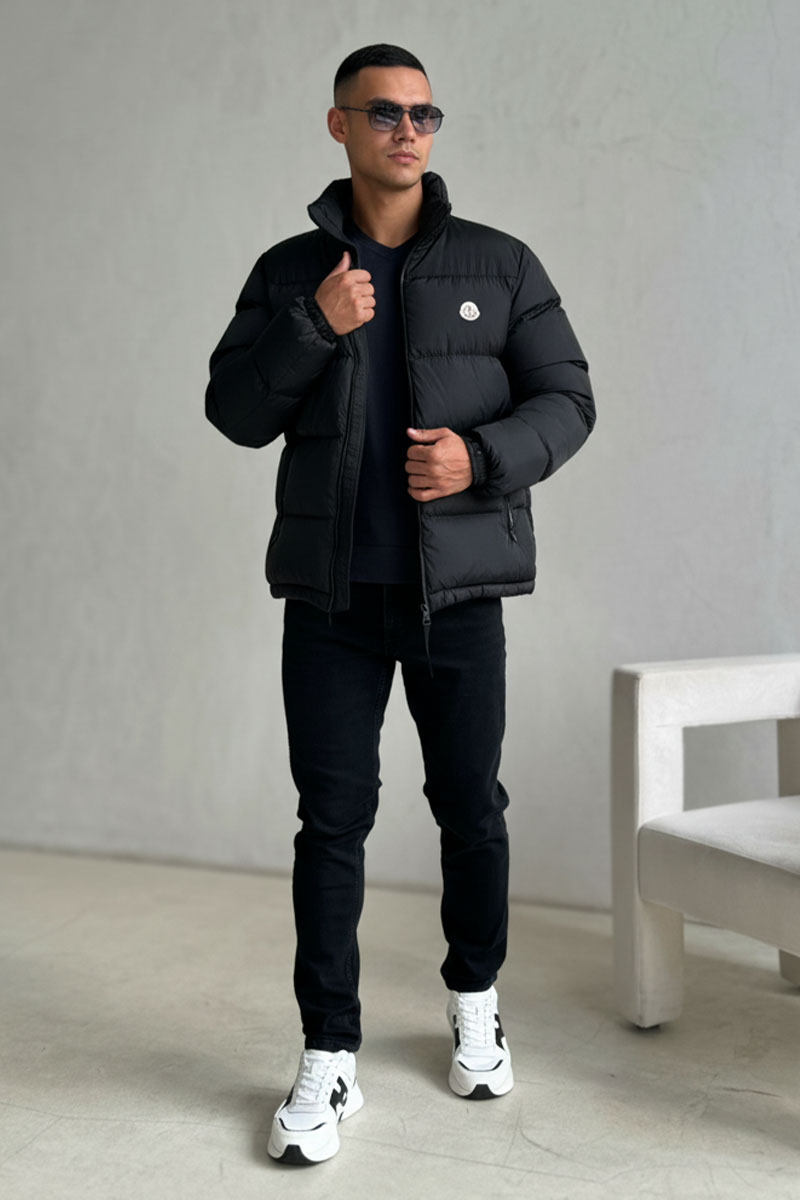 Moncler Утеплённая куртка Peuplier logo-patch - Black 