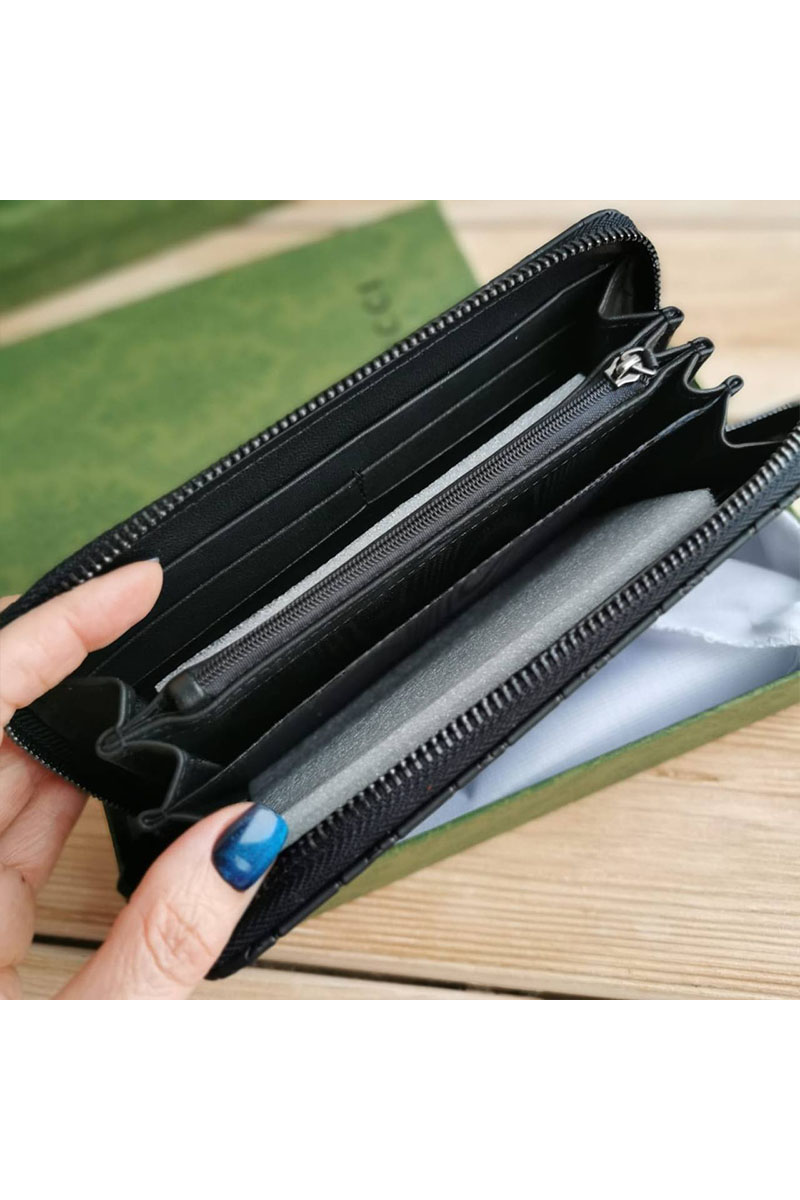 Gucci Кожаное портмоне GG embossed 20х10.5 см