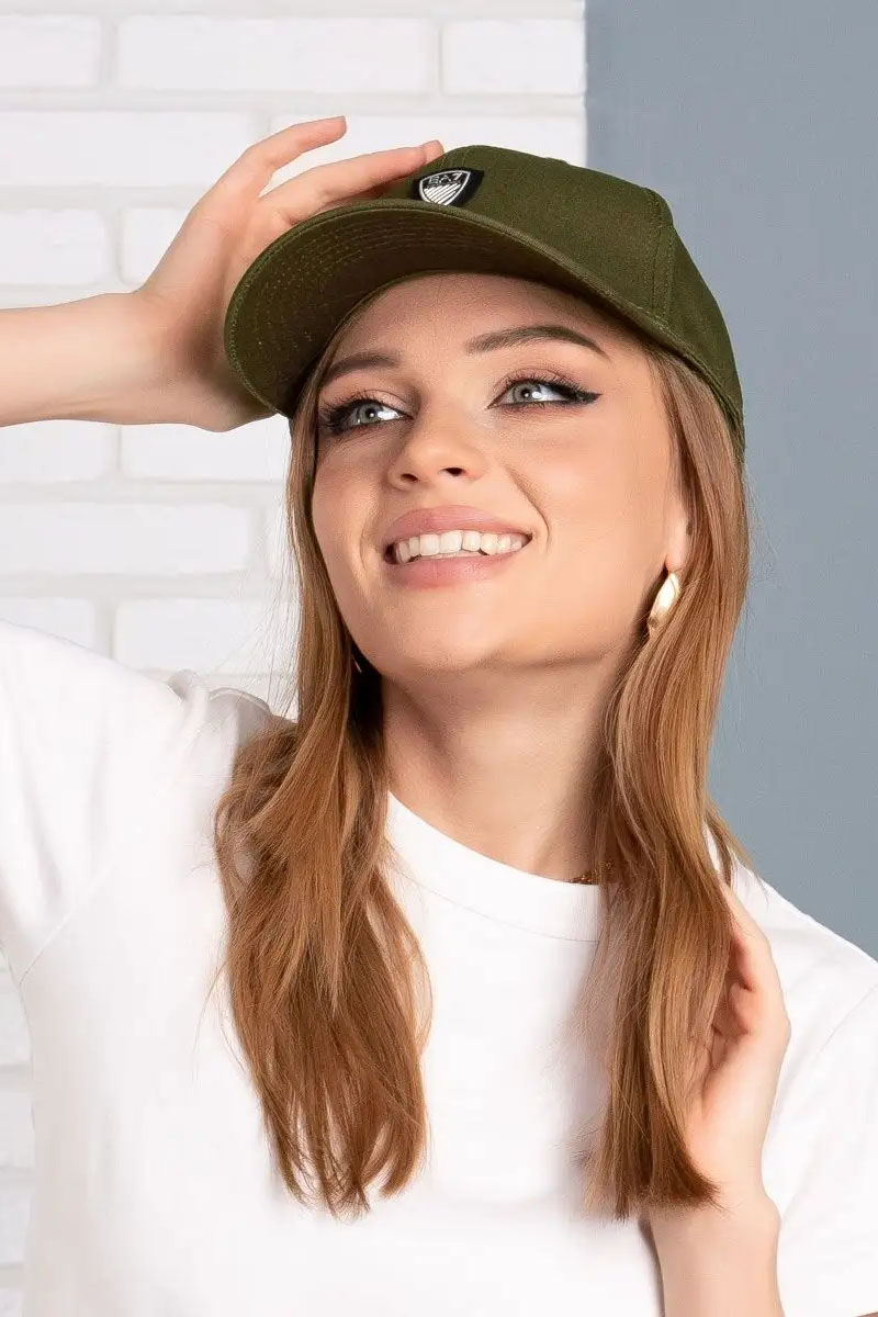 Emporio Armani EA7 Бейсболка зелёного цвета logo-plaque