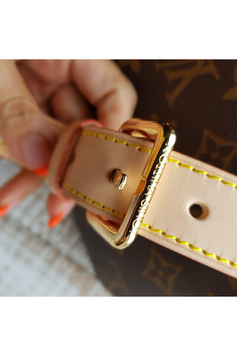 Lоuis Vuittоn Кожаная сумка на пояс Bumbag Monogram 28x14 см