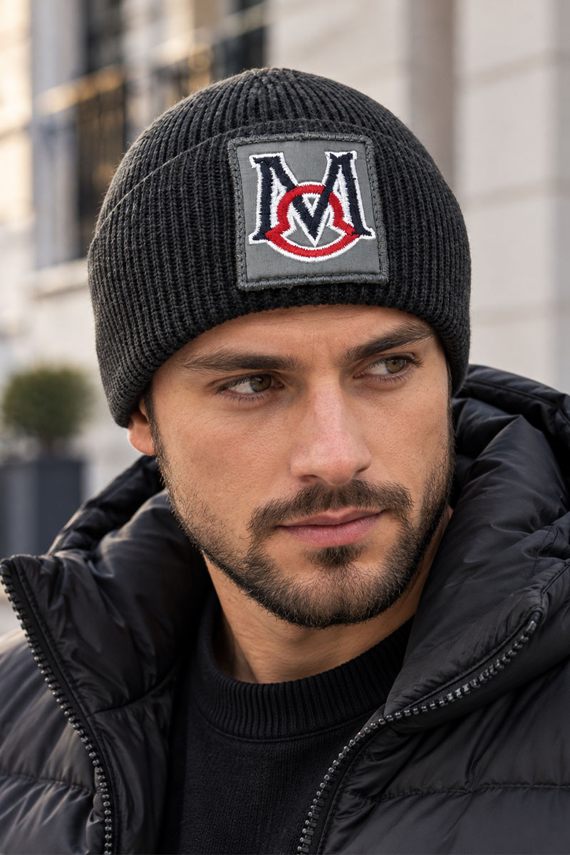 Moncler Брендовая шапка тёмно-серого цвета