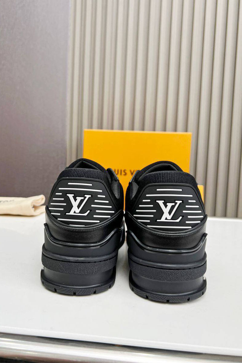 Lоuis Vuittоn Кожаные кроссовки Trainer Monogram - Black