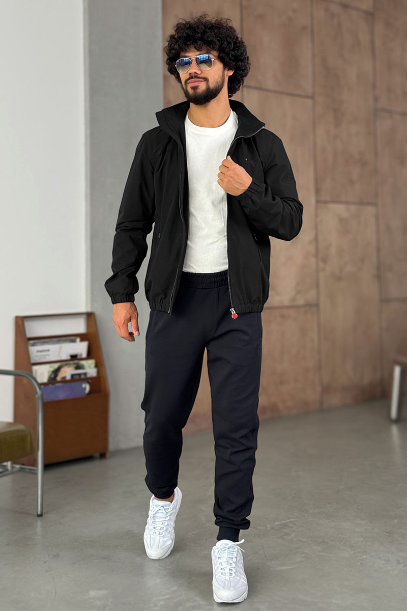 Kiton Мужская чёрная ветровка 
