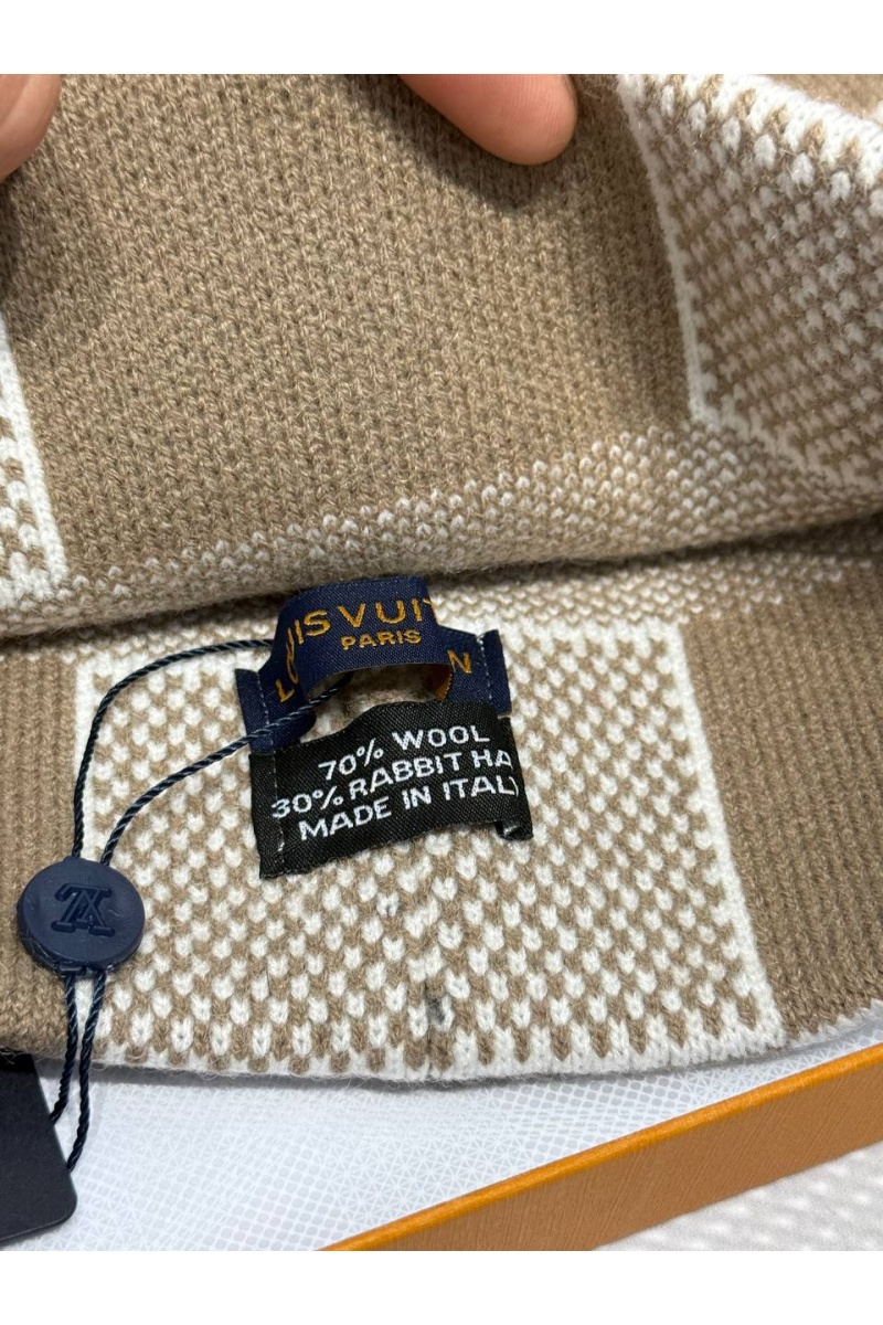 Lоuis Vuittоn Шапка logo-embroidered - Beige