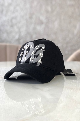 Мужская чёрная бейсболка