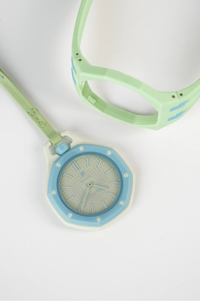 Designer Clothing Часы Audemars Piguet x Swatch "Royal Pop" Blaue Acht premium