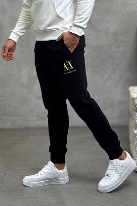 Чёрные спортивные штаны gold embroidery