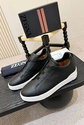 Мужские кроссовки Triple Stitch - Black