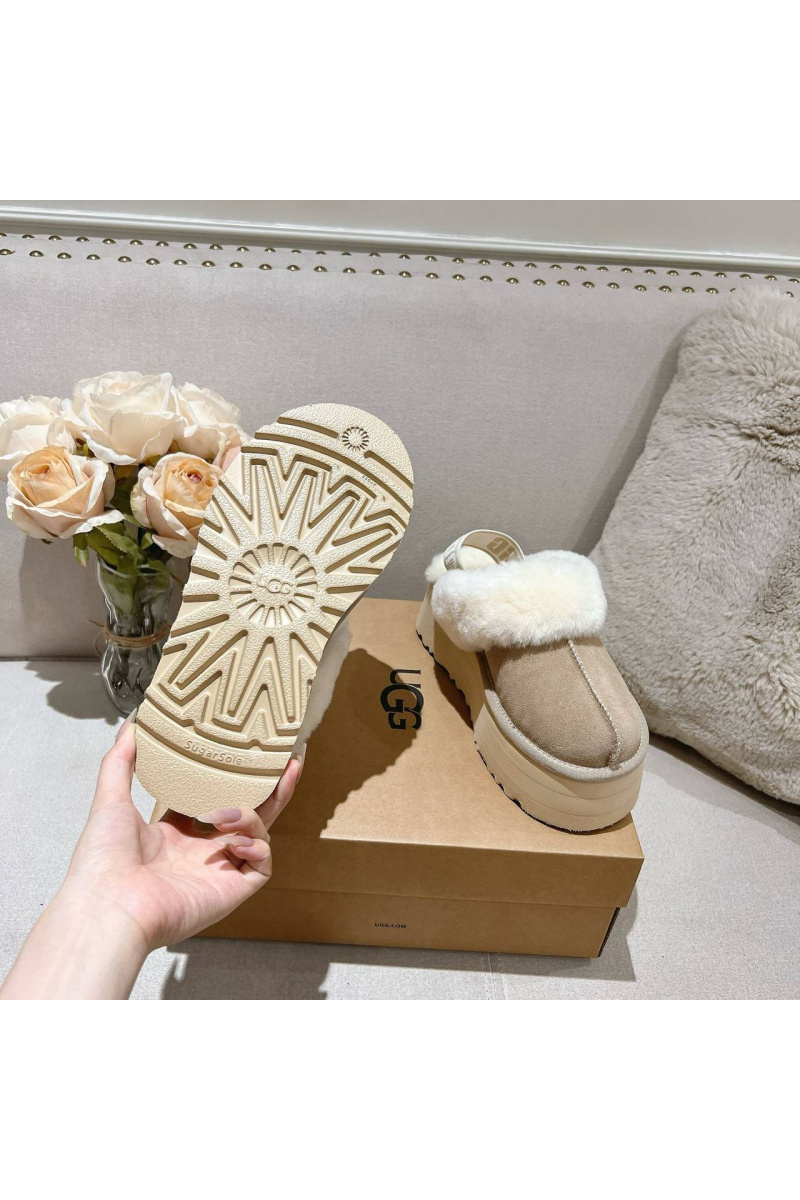 UGG Замшевые женские слиперы с мехом Funkette Platform
