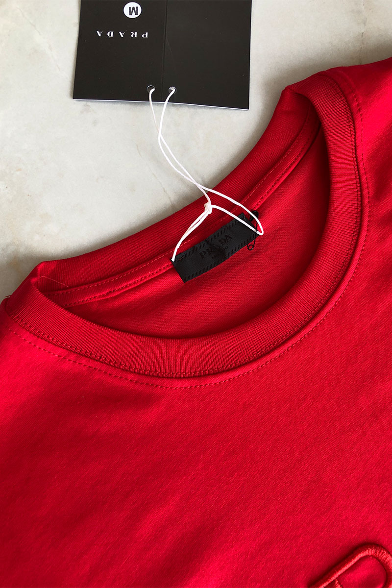 Prada Красная мужская футболка embroidered logo