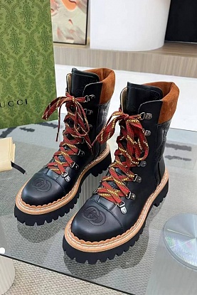 Женские кожаные ботинки 