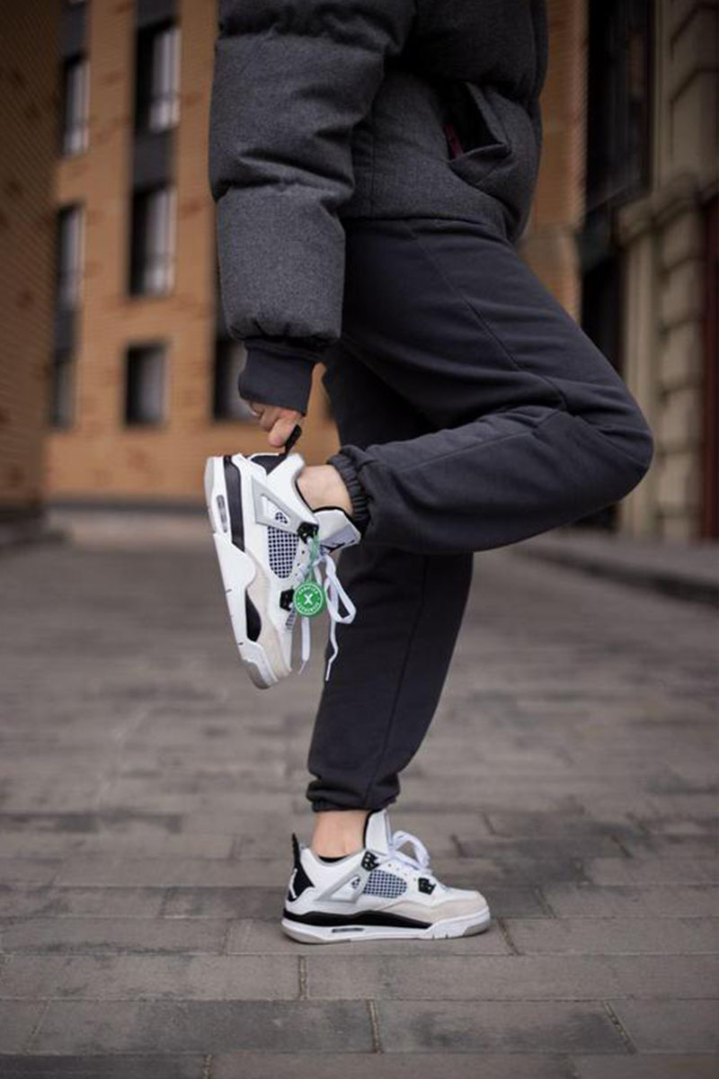 Nike Кроссовки AJ4 Retro "Military Black"