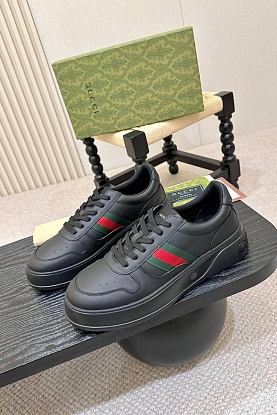 Мужские кожаные кроссовки 